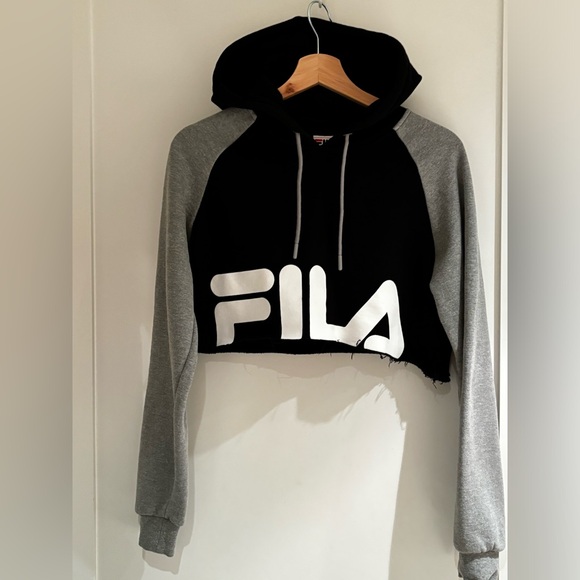 FILA Luciana Crop Cutoff Hoodie - Picture 1 of 13